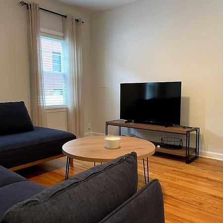 Lovely Two Bedroom Condo In South Boston Exterior photo