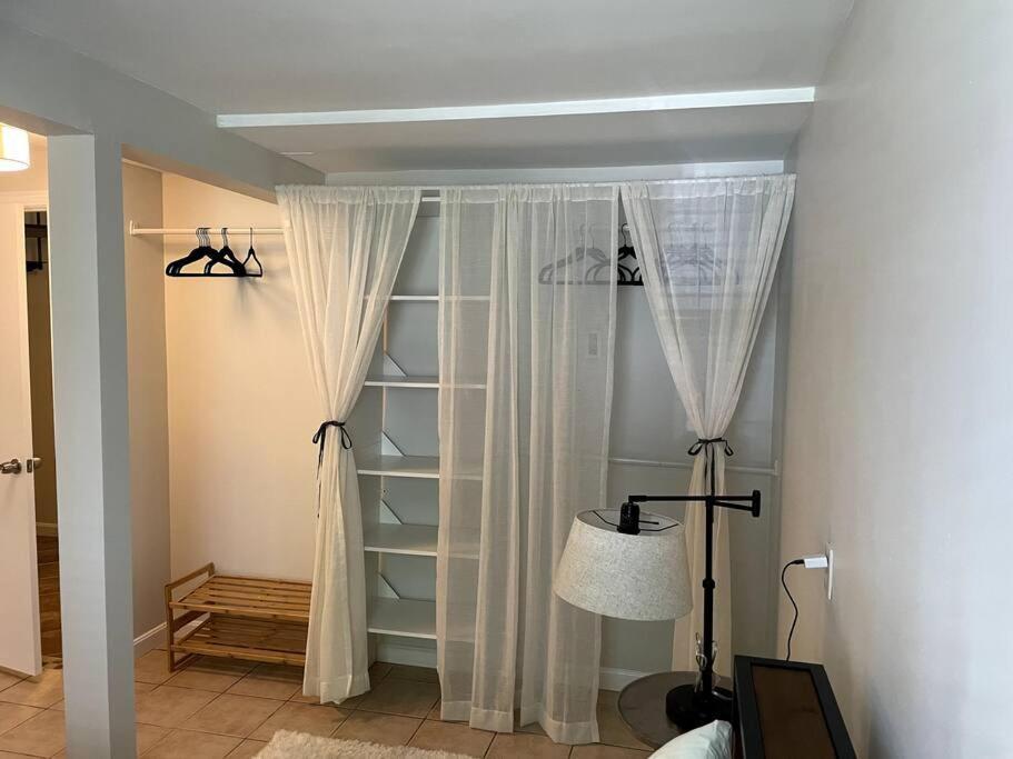 Lovely Two Bedroom Condo In South Boston Exterior photo